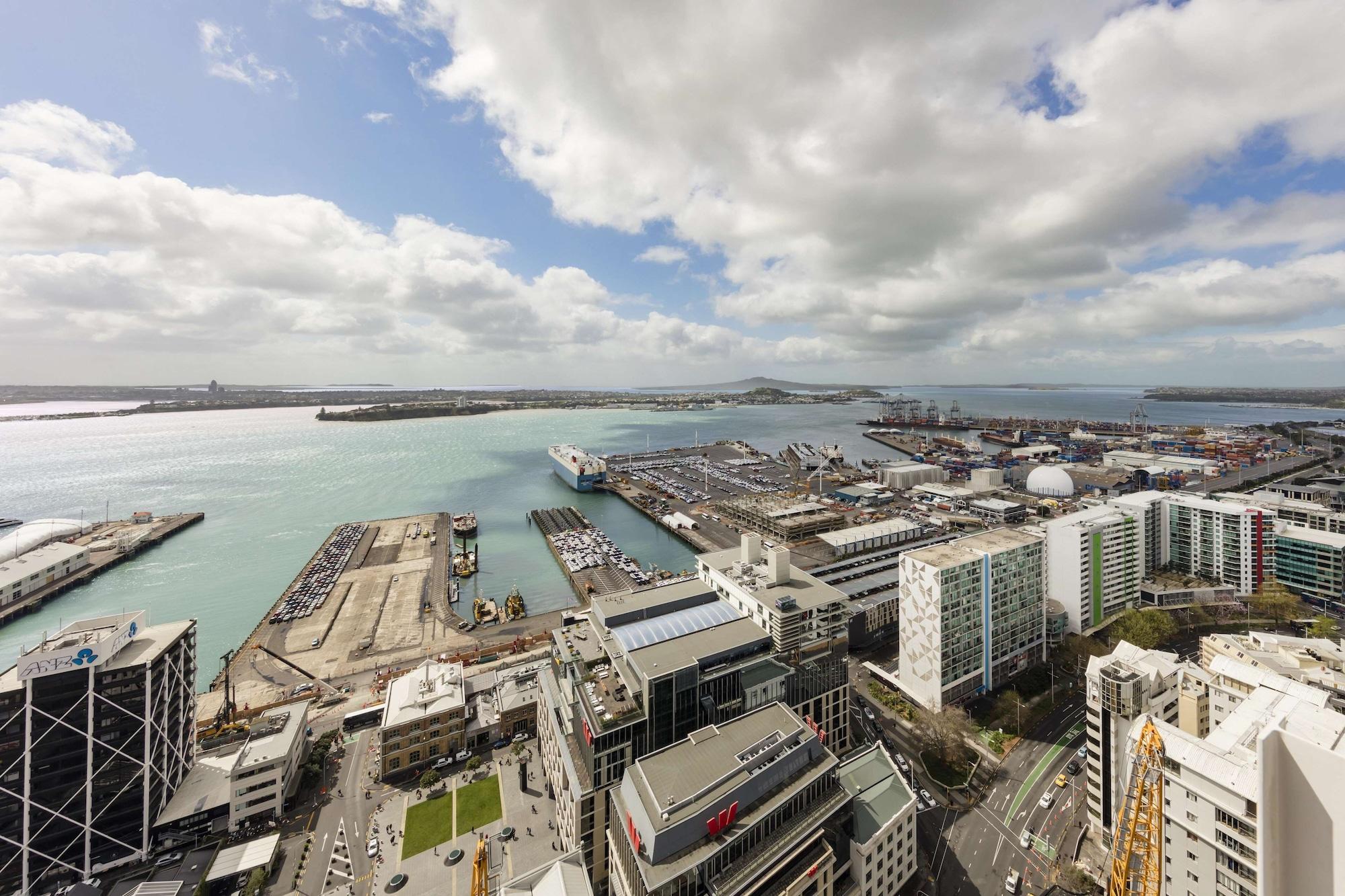 Auckland Harbour Suites Esterno foto