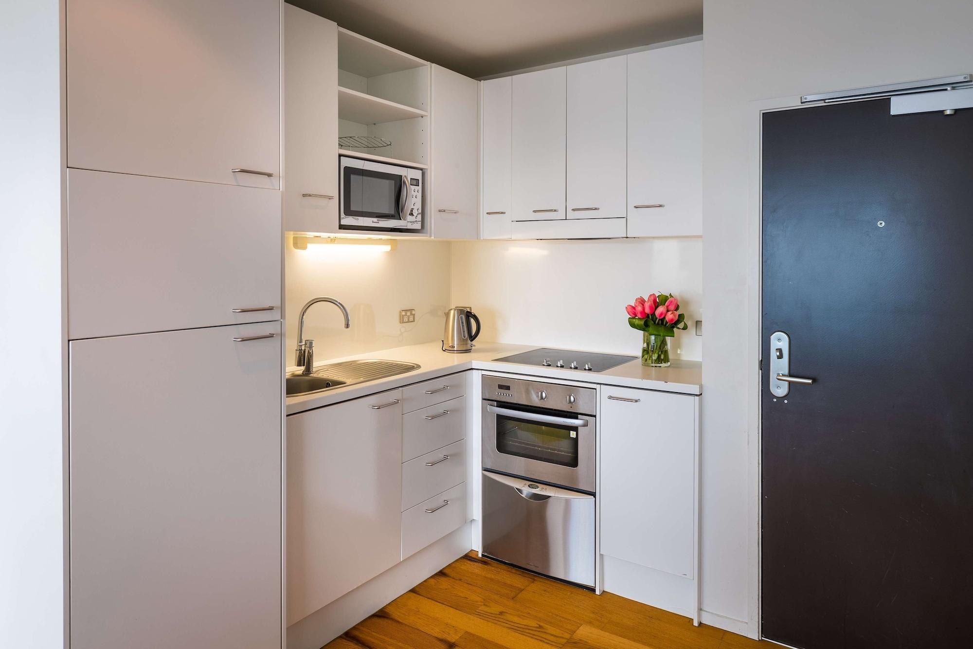 Auckland Harbour Suites Esterno foto