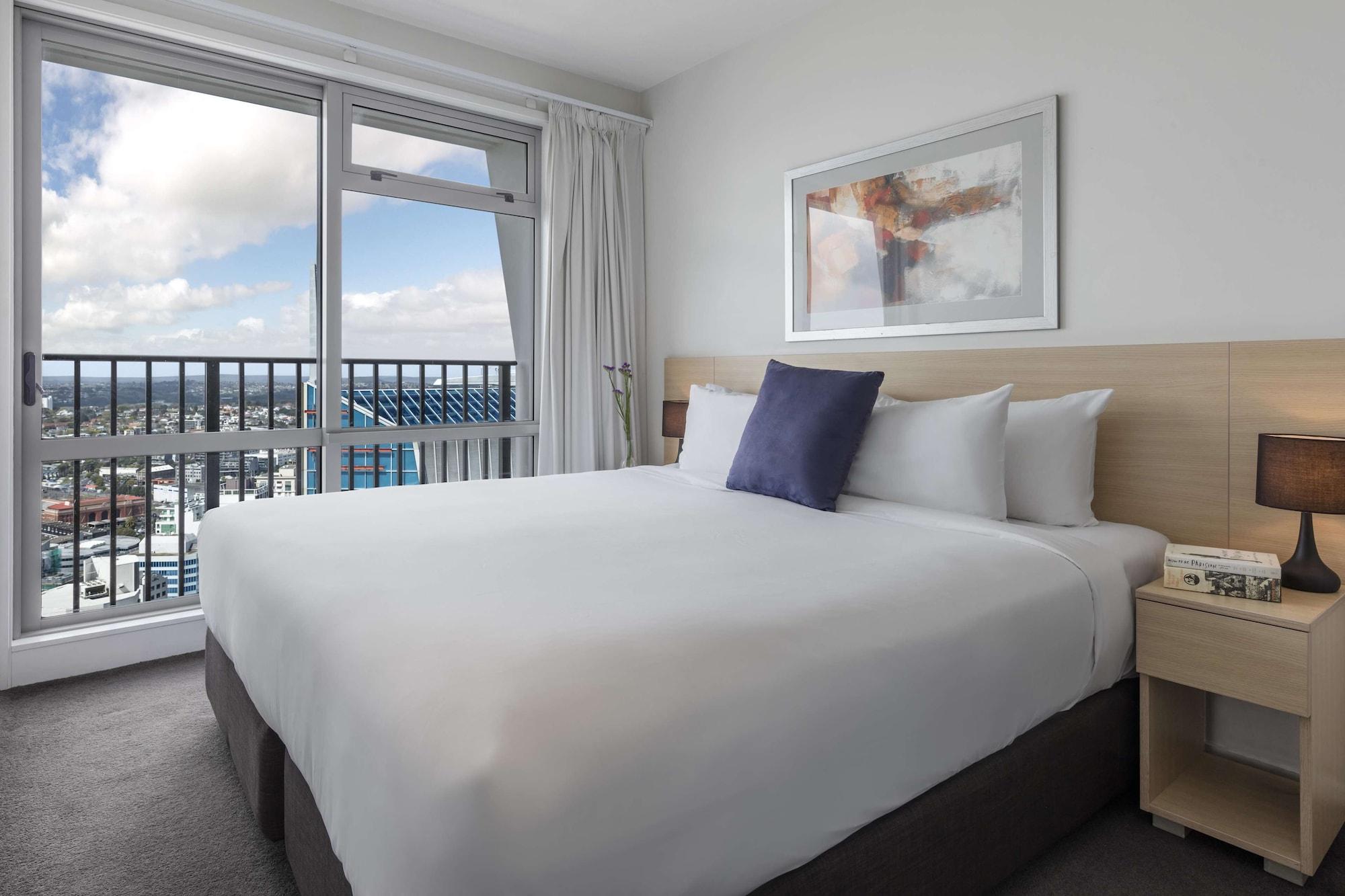 Auckland Harbour Suites Esterno foto