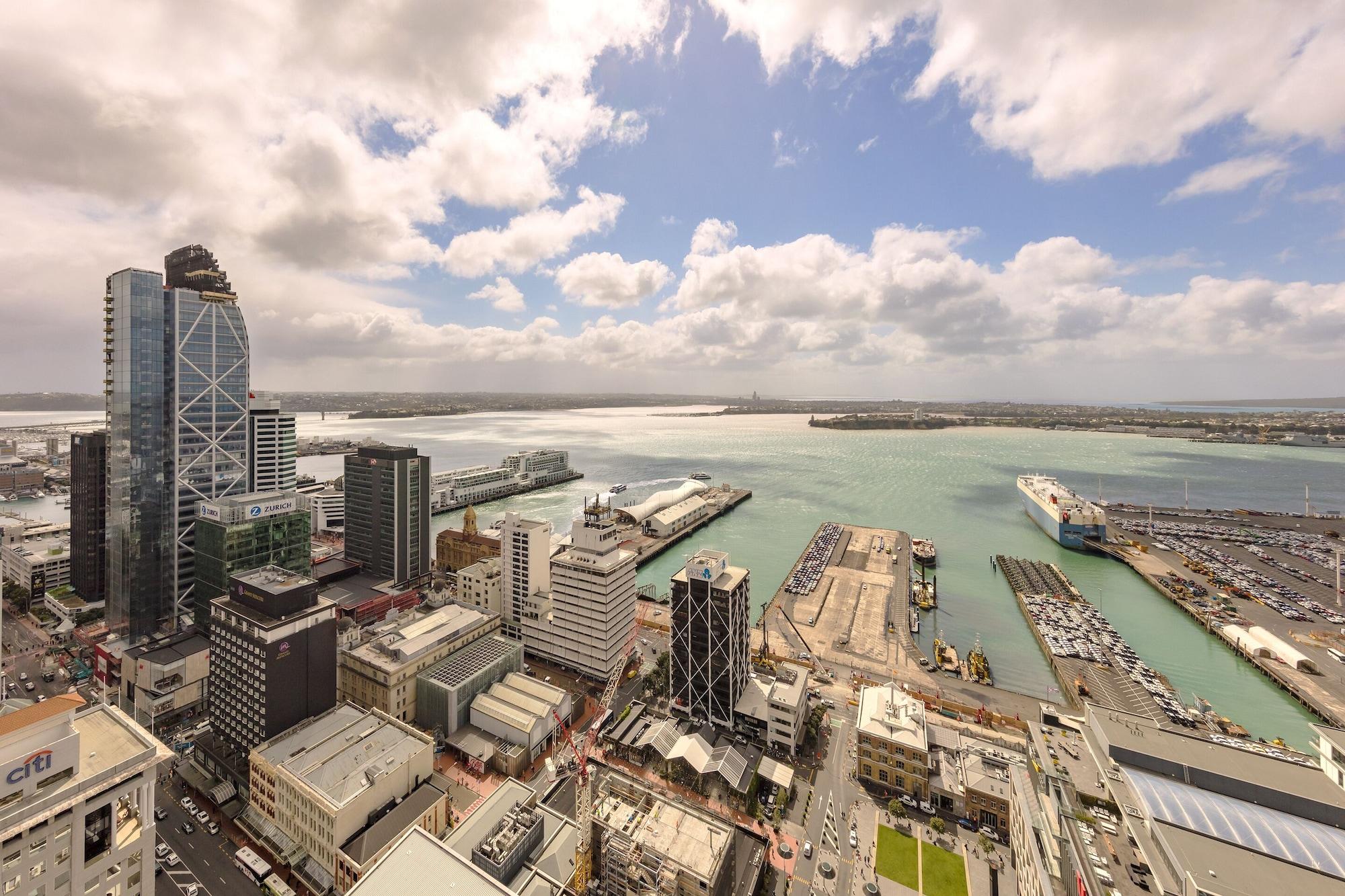 Auckland Harbour Suites Esterno foto